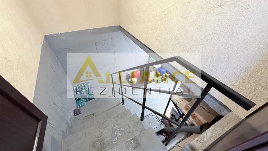 Casă individuală cu 5 camere cu Canalizare în Berceni
