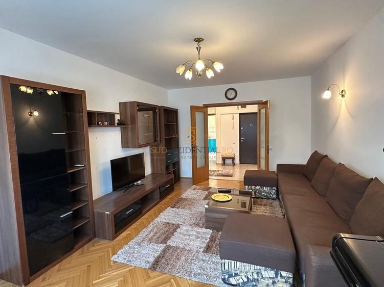 Apartament cu 3 camere decomandat, mobilat în Kiseleff