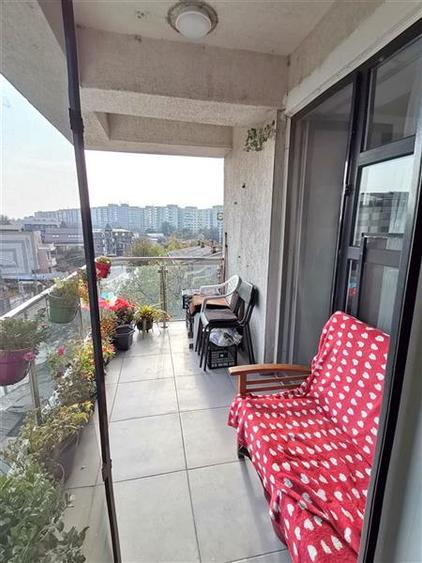Apartament cu 4 camere semidecomandat în Colentina