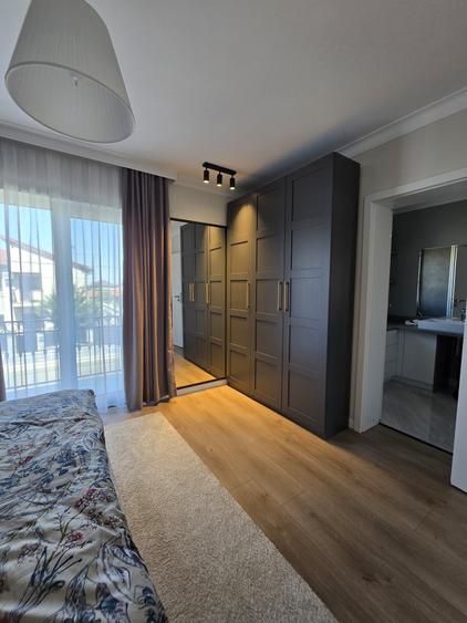 Duplex cu 4 camere cu Canalizare în Dumbrăvița