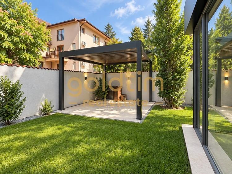 Apartament cu 4 camere decomandat, mobilat în Iancu Nicolae
