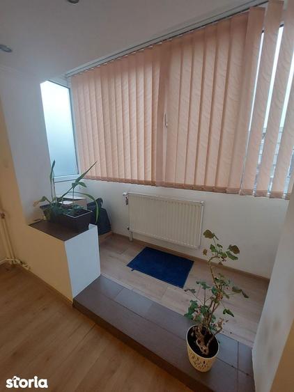 Apartament cu 3 camere decomandat în Decebal