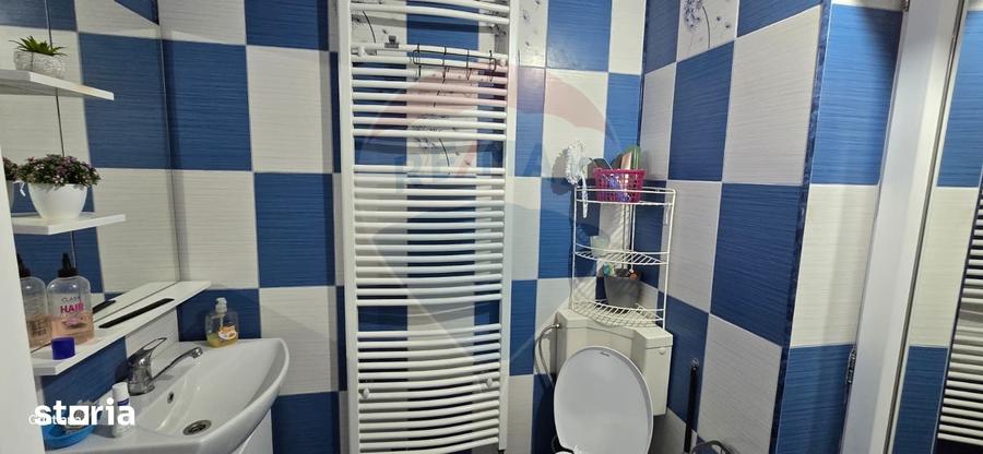 Casă cu 5 camere cu Teren 1076 Mp în Central
