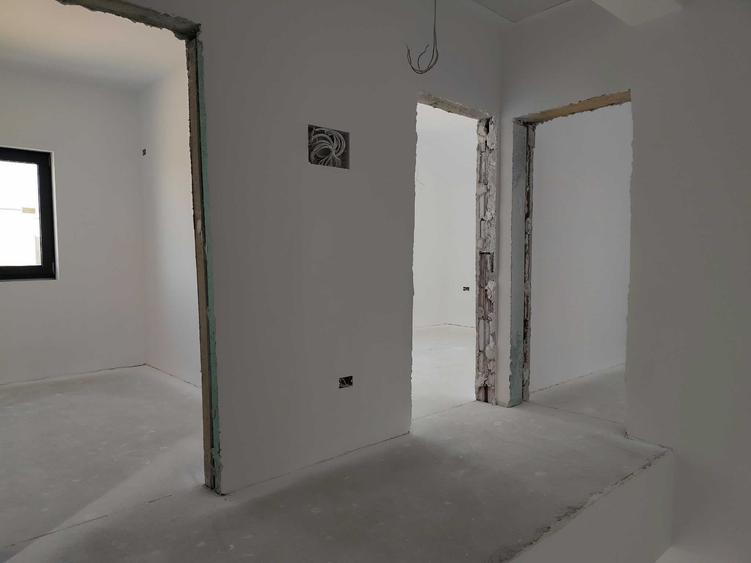 Casă cu 4 camere în Urseni