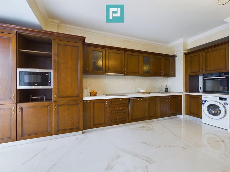 Apartament cu 3 camere decomandat în UTA