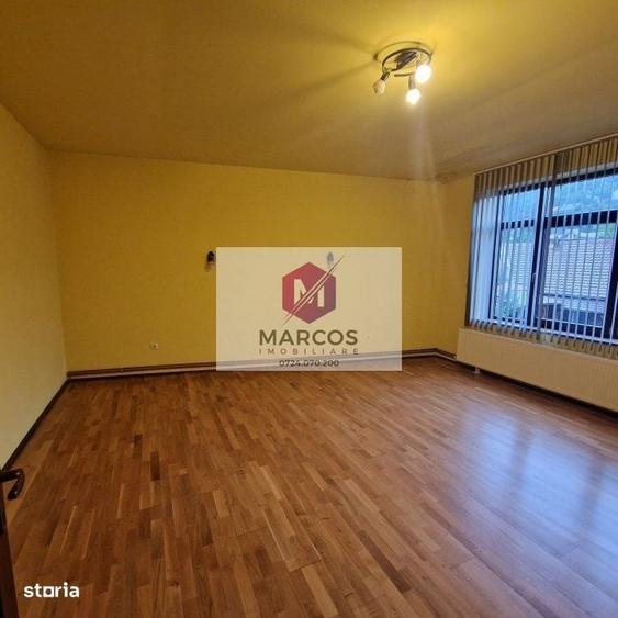 Apartament cu 4 camere în Muncitoresc