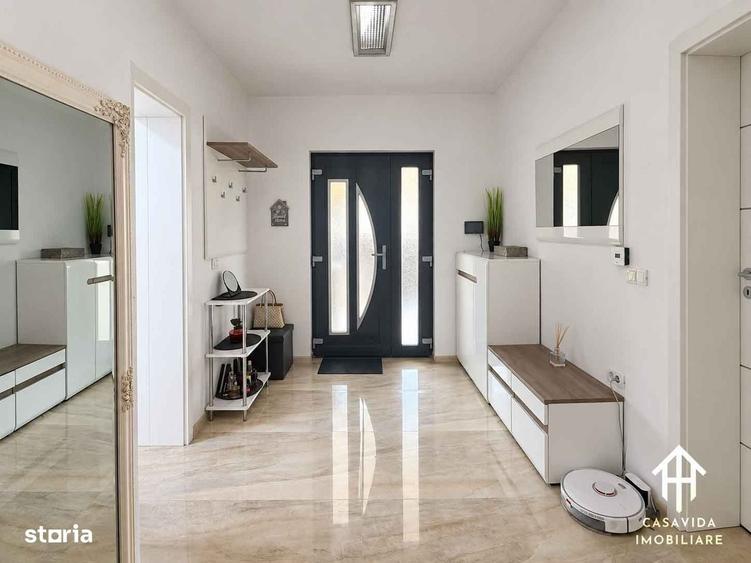 Casă cu 4 camere cu Teren 450 Mp în Central