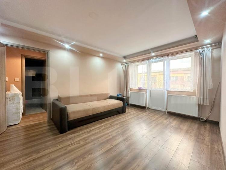 Apartament cu 2 camere semidecomandat în Micro 4