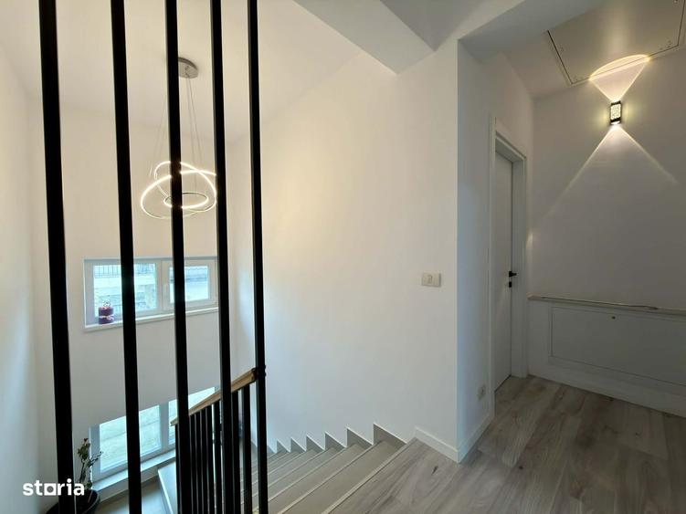 Casă cu 5 camere cu Teren 330 Mp în Central