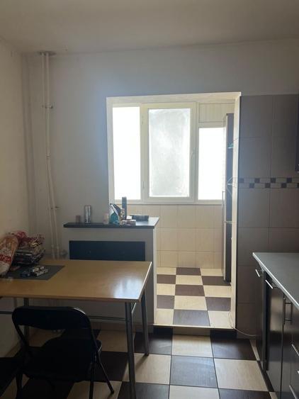 Apartament cu 3 camere decomandat în Sebastian