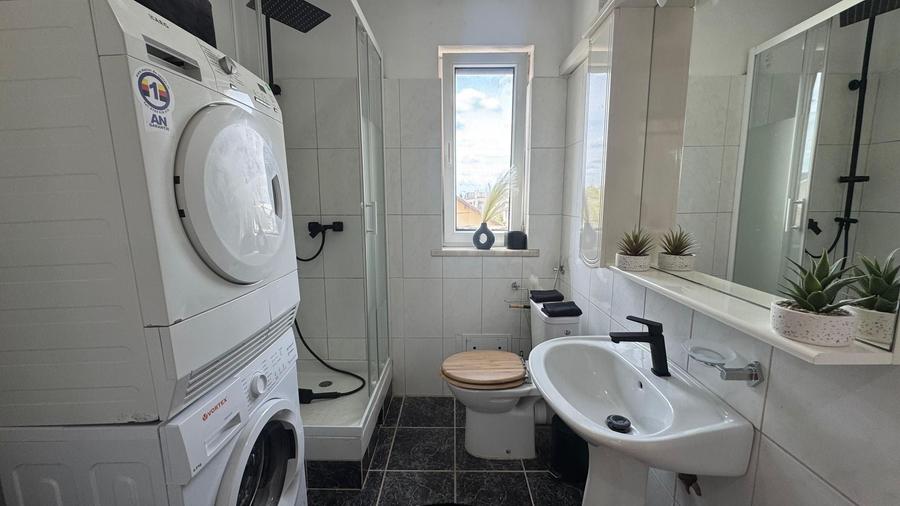 Apartament cu 3 camere, mobilat în Dumbrăvița