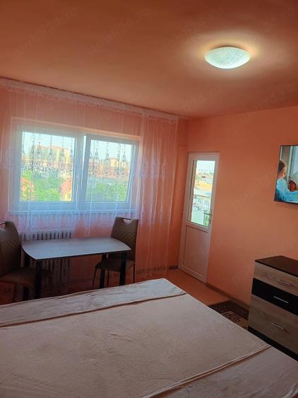 Garsonieră decomandată în Iosia