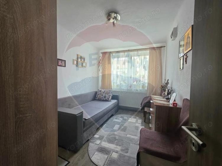 Casă cu 3 camere cu Teren 197 Mp în Central