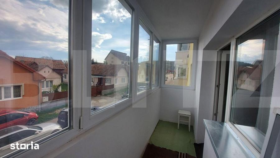 Apartament cu 3 camere semidecomandat în Central