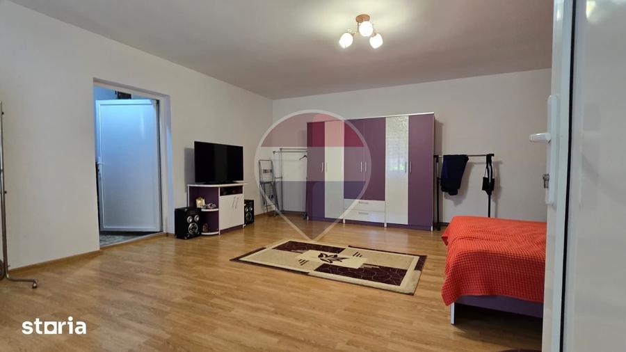 Casă cu 3 camere cu Teren 1320 Mp în Ațel