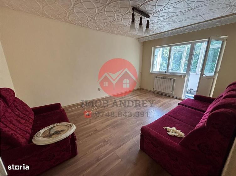 Apartament cu 3 camere decomandat în Vest