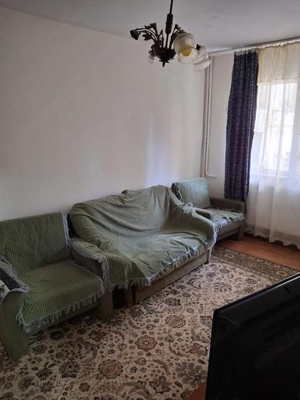 Apartament cu 2 camere semidecomandat în George Enescu