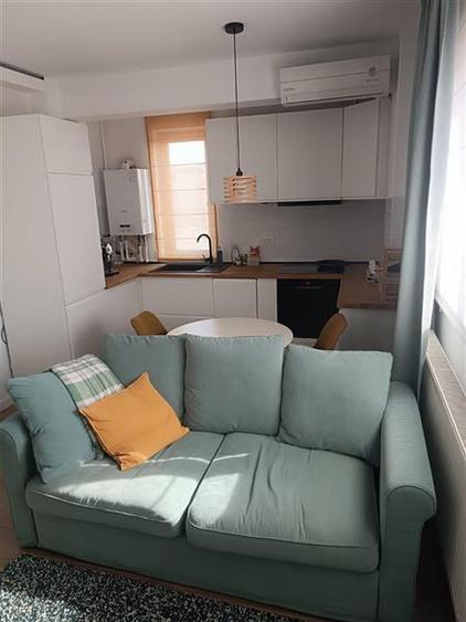Apartament cu 2 camere semidecomandat în Bucureștii Noi