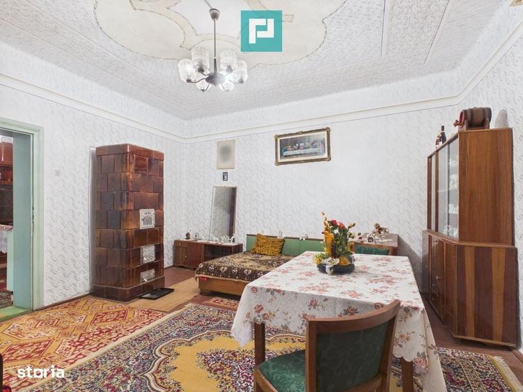 Casă cu 4 camere cu Teren 4065 Mp în Dorobanți