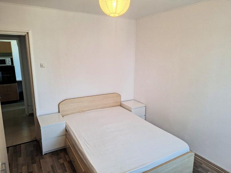 Apartament cu 2 camere decomandat în Drumul Taberei