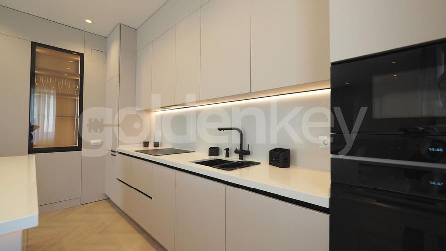 Apartament cu 4 camere decomandat, mobilat în Herăstrău
