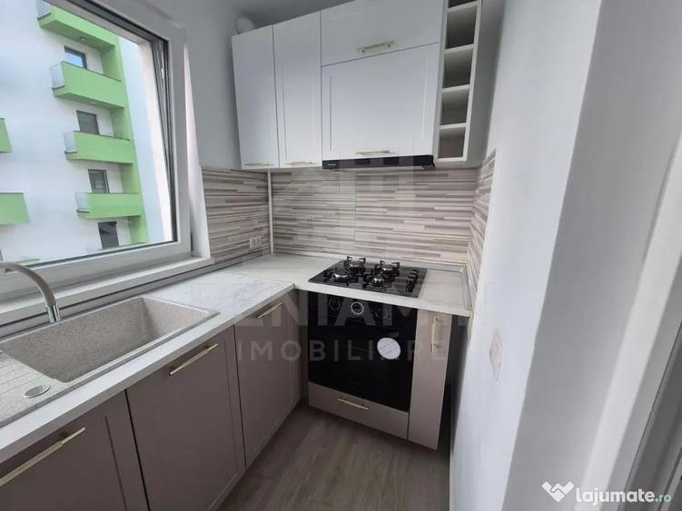 Apartament cu 2 camere semidecomandat în Rovine