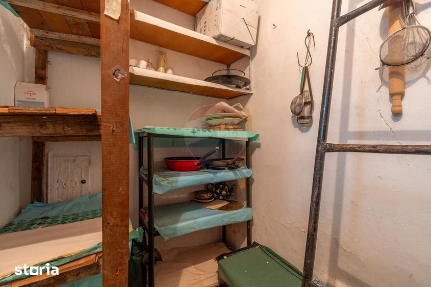 Casă cu 2 camere cu Teren 459 Mp în Dâmbul Rotund