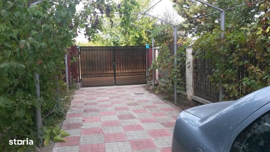 Casă cu 4 camere cu Teren 500 Mp în Central
