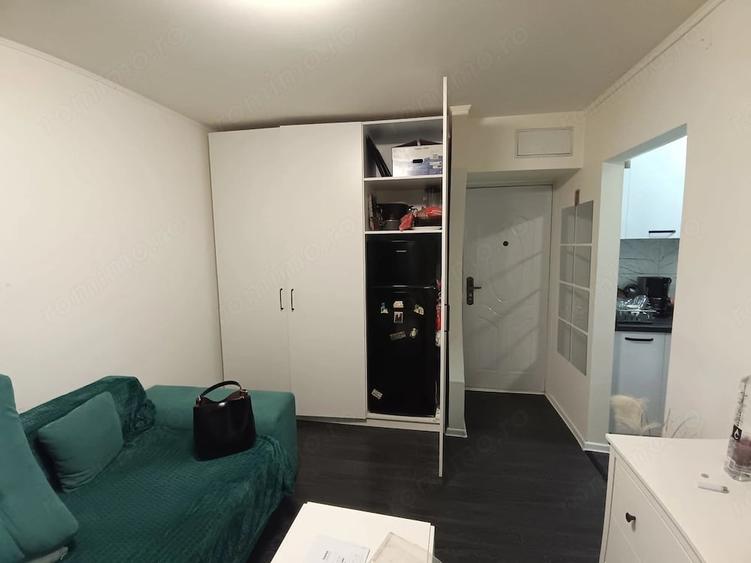 Apartament cu 2 camere semidecomandat în Rahova