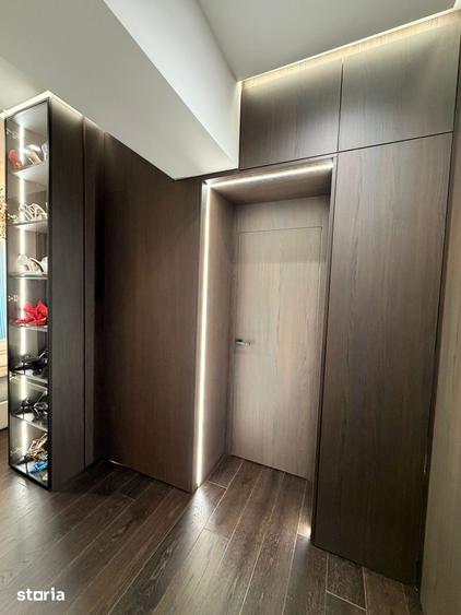 Apartament cu 4 camere, mobilat în Central