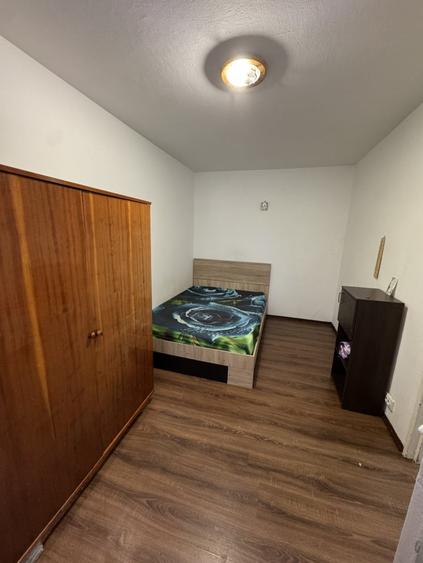 Apartament cu 2 camere semidecomandat în Malu Roșu
