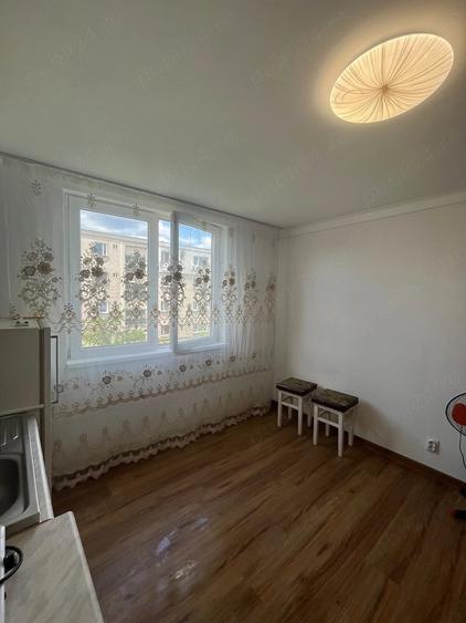 Garsonieră decomandată în Dacia