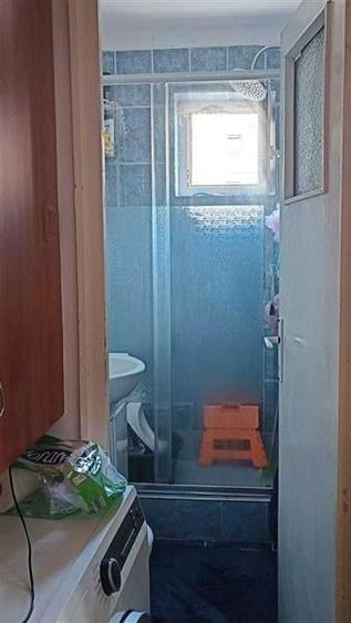 Apartament cu 2 camere semidecomandat în Griviței