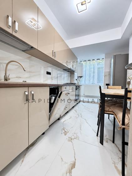Apartament cu 3 camere decomandat în Micro 13