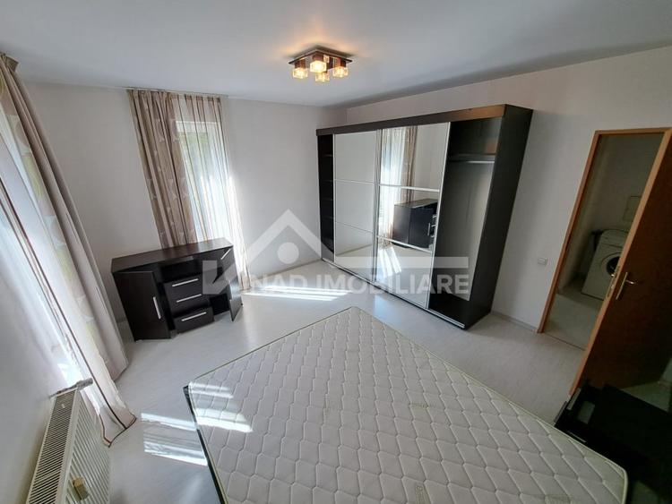 Apartament cu 2 camere semidecomandat, mobilat în Zorilor