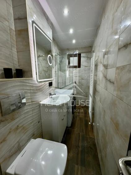 Apartament cu 3 camere nedecomandat în Central