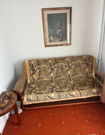 Apartament cu 2 camere decomandat, mobilat în Exterior Est
