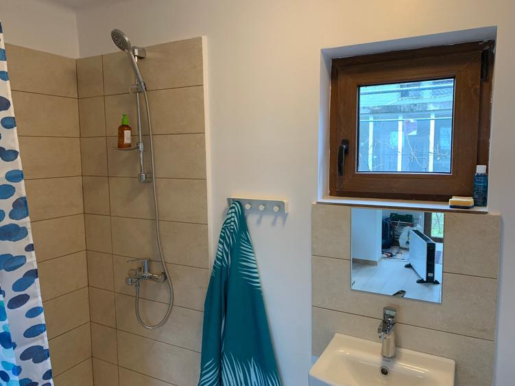 Casă individuală cu 3 camere cu Teren 3161 Mp în Periș