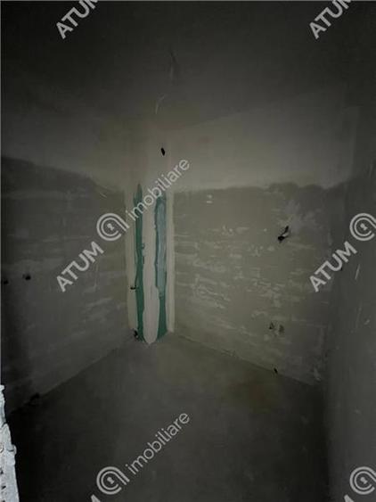 Apartament cu 3 camere decomandat în Șelimbăr