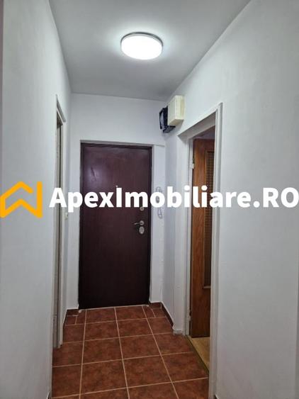 Garsonieră decomandată, mobilată în Moșilor