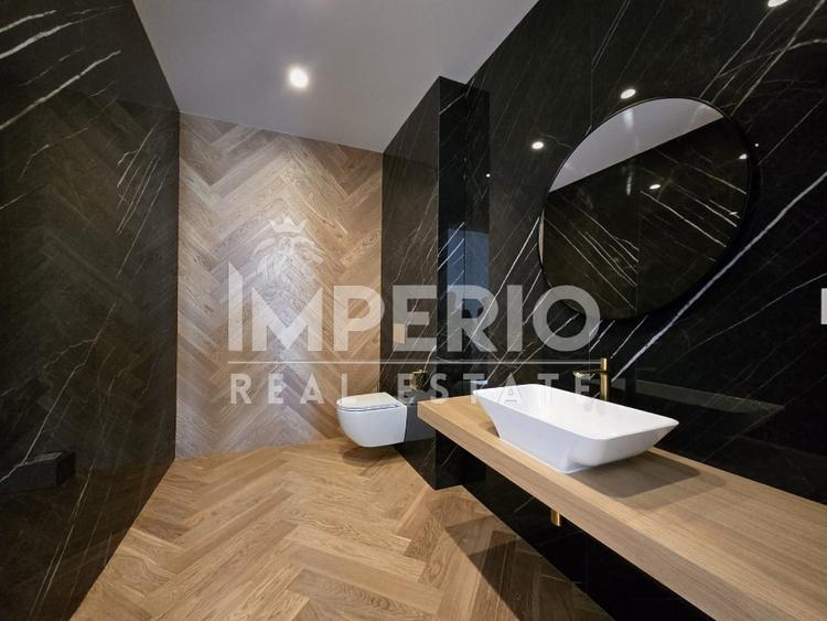 Casă individuală cu 6 camere cu Canalizare în Borhanci