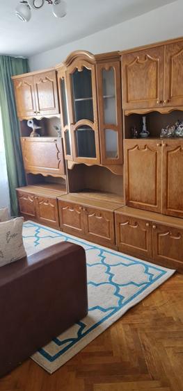 Apartament cu 2 camere semidecomandat în Petros
