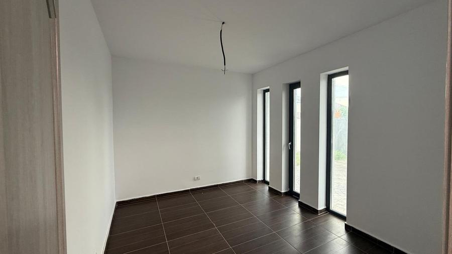 Duplex cu 5 camere cu Garaj în Corbeanca