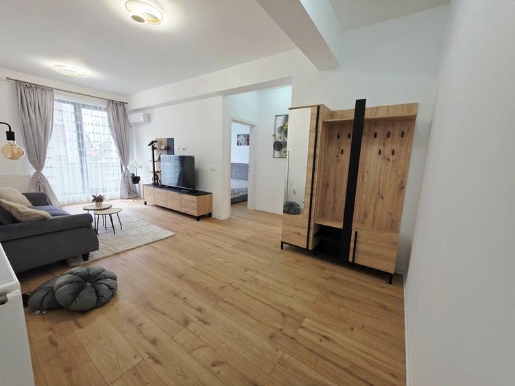Apartament cu 2 camere decomandat în Central
