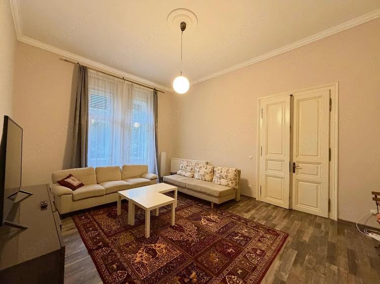 Apartament cu 3 camere decomandat în Sinaia