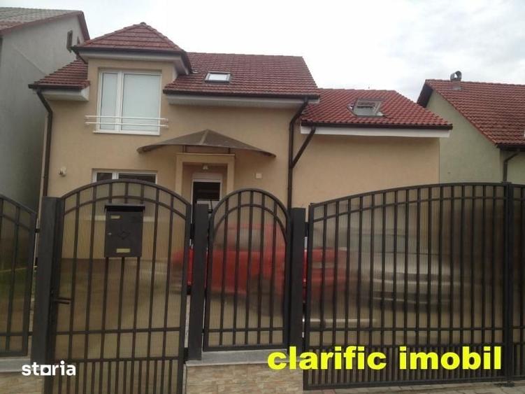Casă cu 4 camere cu Teren 500 Mp în Central