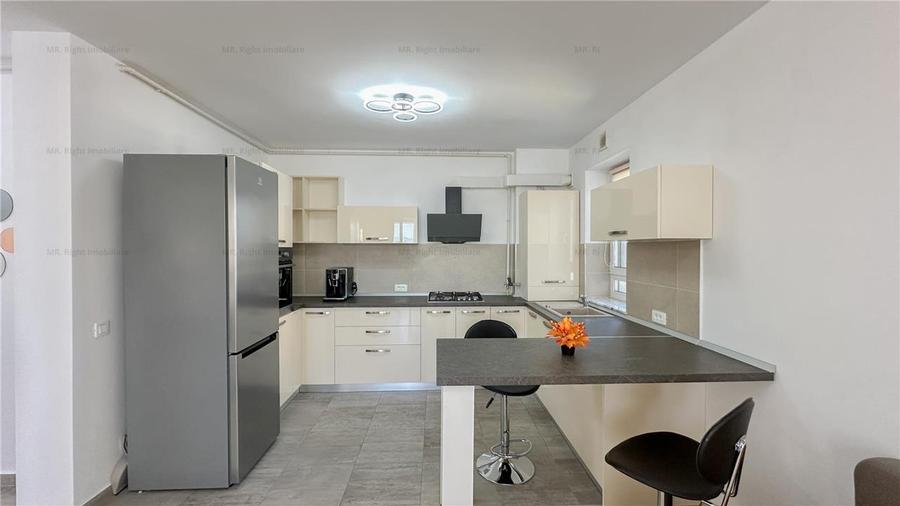 Apartament cu 2 camere decomandat, mobilat în Tractorul