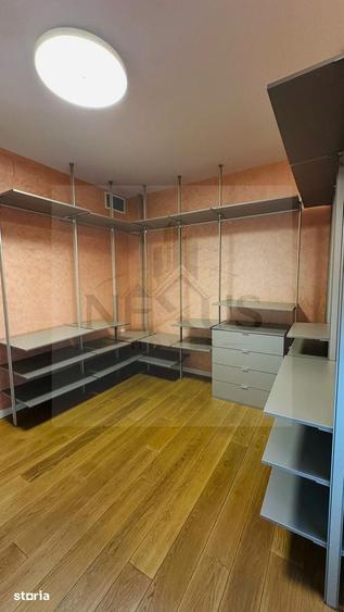Apartament cu 4 camere în Aviației