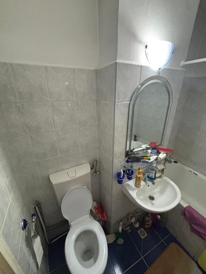 Apartament cu 3 camere decomandat, mobilat în Drumul Taberei