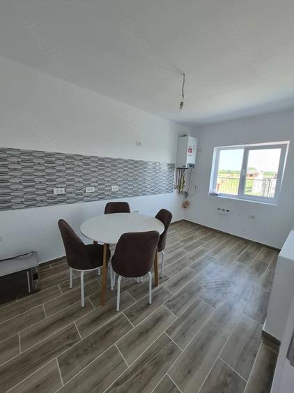 Casă cu 4 camere cu Teren 286 Mp în Moșnița Veche